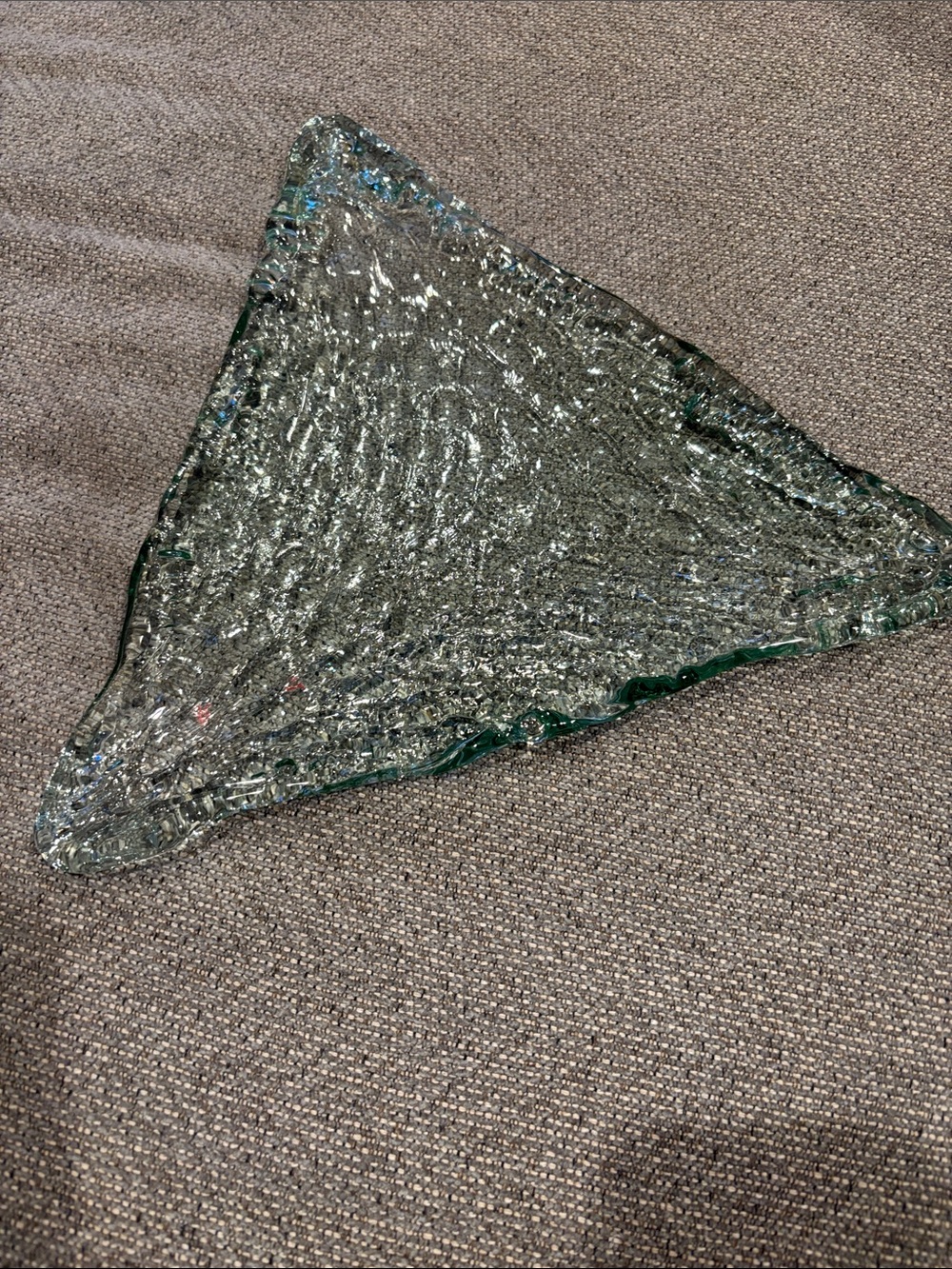 Glass Triangle decorative glass plate/server in Clear Green Edge - Unbranded